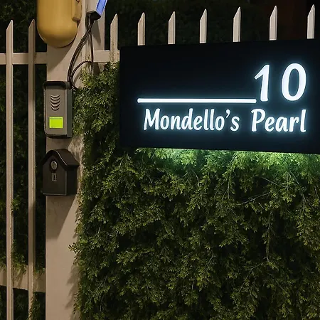 Mondello's Pearl Apartment